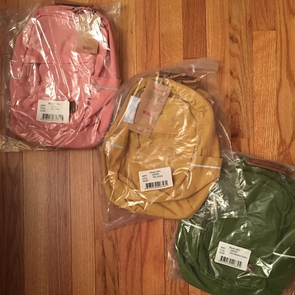 NWT Fjallraven Raven Mini Backpack in Ochre Yellow - Picture 5 of 5